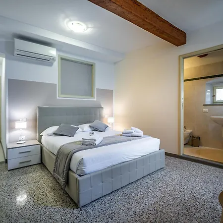 Yid Agnolo Three Bedroom In Florence