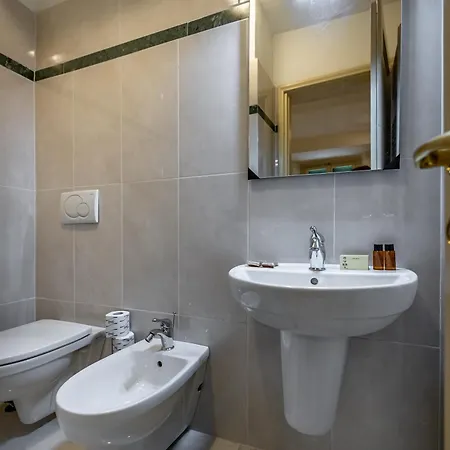 Apartment Yid Agnolo Three Bedroom In *