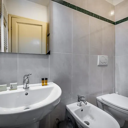 Διαμέρισμα Yid Agnolo Three Bedroom In