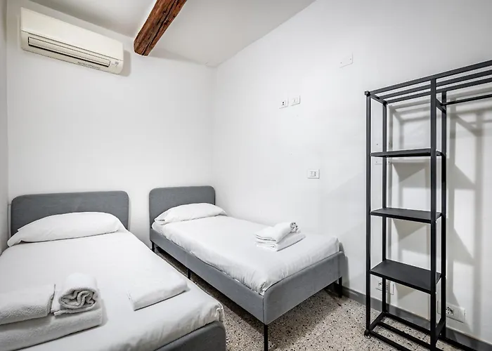Yid Agnolo Three Bedroom In *