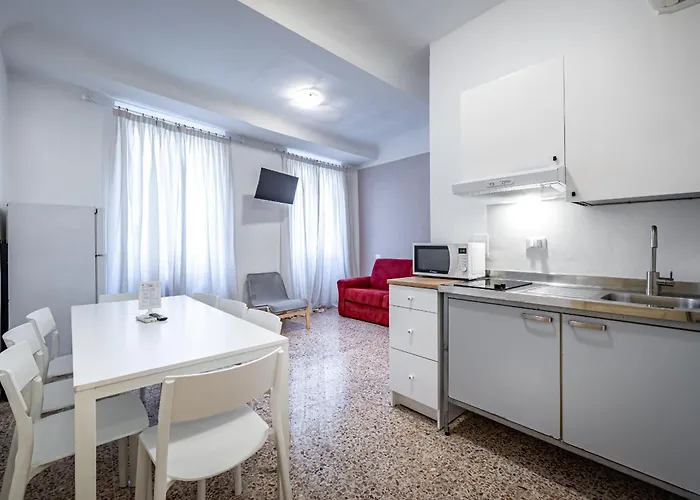 Yid Agnolo Three Bedroom In Apartamento
